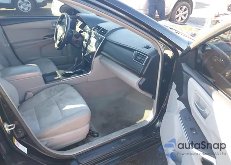 2015 Toyota Camry Le z USA, uszkodzony, nr VIN 4T1BF1FK2FU485034